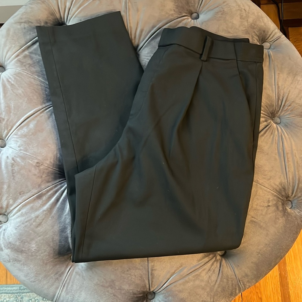 Black Uniqlo Elastic Back Tailored Pant